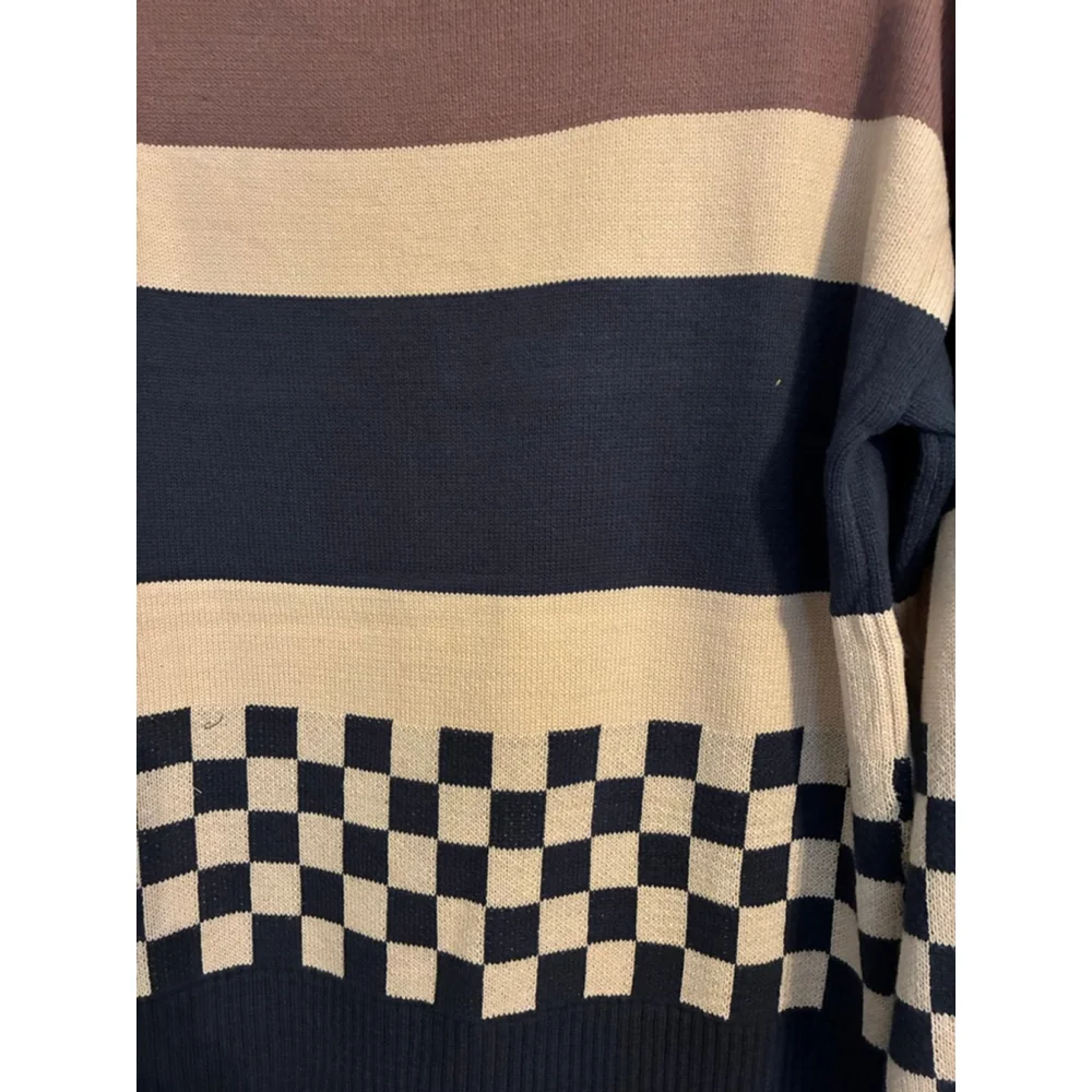 NWT Hem & Thread Pullover Sweater Size Small - Picture 5 of 7